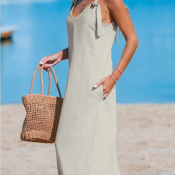 Cupshe Cream Maxi Dress - Picture 2 of 5